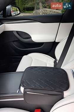 Лифтбек Tesla Model S 2021 в 
