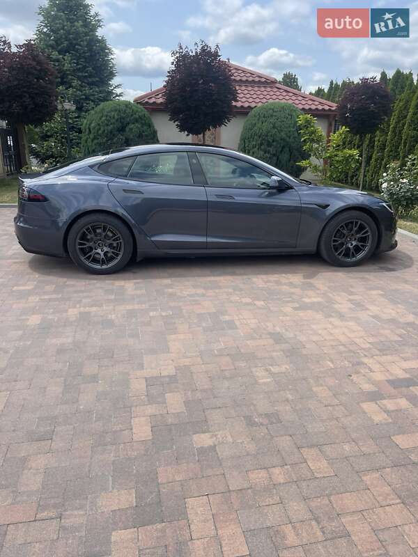 Лифтбек Tesla Model S 2022 в Ивано-Франковске