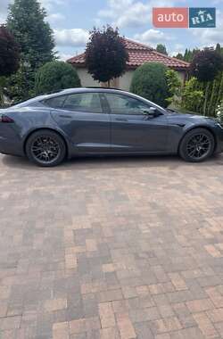 Лифтбек Tesla Model S 2022 в 