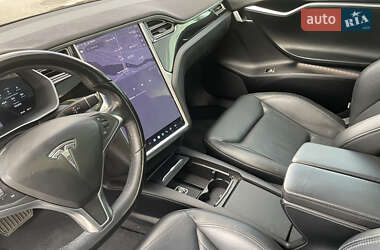 Ліфтбек Tesla Model S 2016 в 