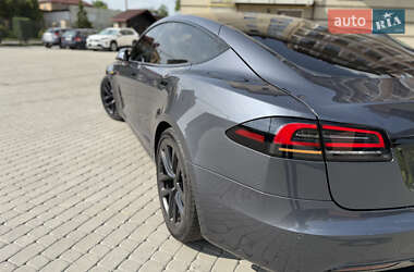Лифтбек Tesla Model S 2022 в Львове