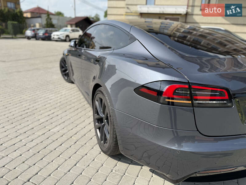 Лифтбек Tesla Model S 2022 в Шептицькому