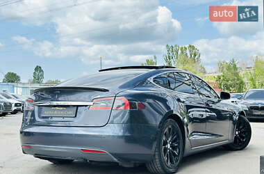 Лифтбек Tesla Model S 2016 в 