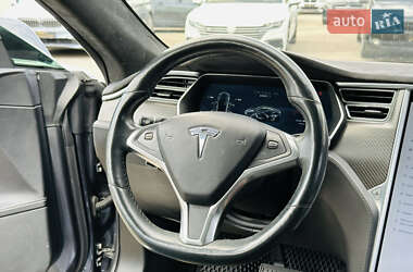 Лифтбек Tesla Model S 2016 в 