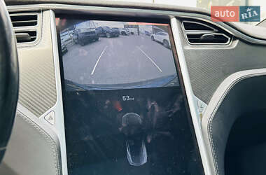 Лифтбек Tesla Model S 2016 в 