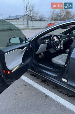 Лифтбек Tesla Model S 2016 в 