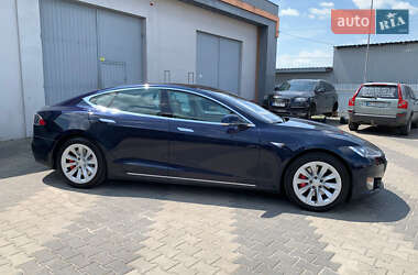 Лифтбек Tesla Model S 2013 в 