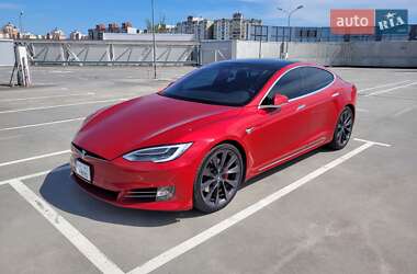 Ліфтбек Tesla Model S 2018 в Києві