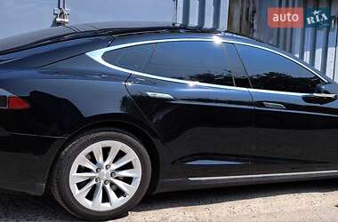 Ліфтбек Tesla Model S 2015 в Одесі