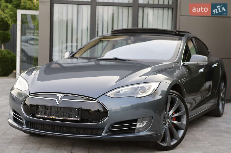 Лифтбек Tesla Model S 2014 в Дрогобыче