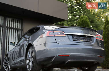 Лифтбек Tesla Model S 2014 в 