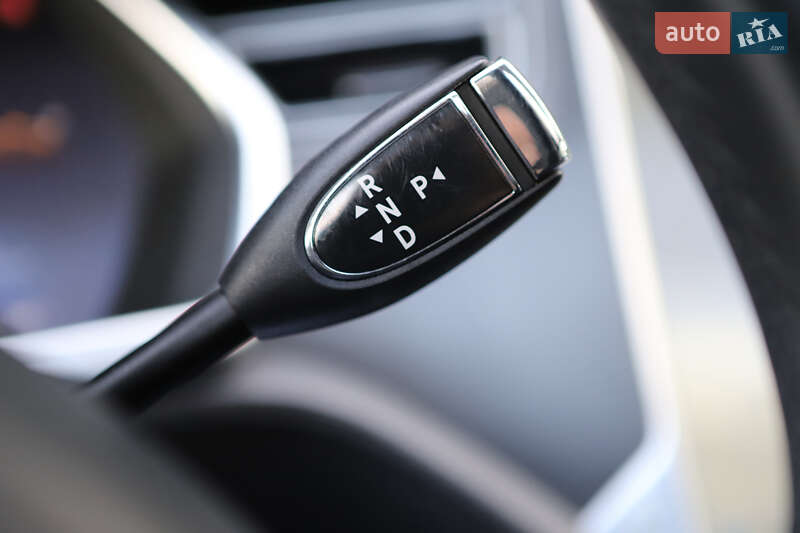 Лифтбек Tesla Model S 2014 в Дрогобыче