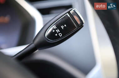 Лифтбек Tesla Model S 2014 в 
