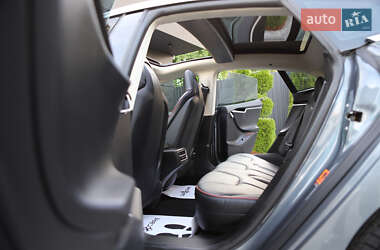 Лифтбек Tesla Model S 2014 в 