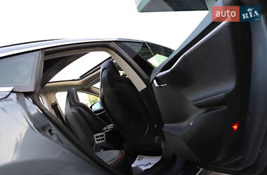 Лифтбек Tesla Model S 2014 в 