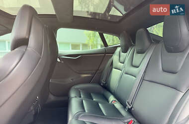 Лифтбек Tesla Model S 2018 в 
