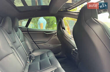 Лифтбек Tesla Model S 2018 в 