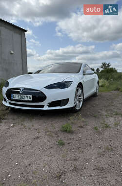 Ліфтбек Tesla Model S 2015 в 