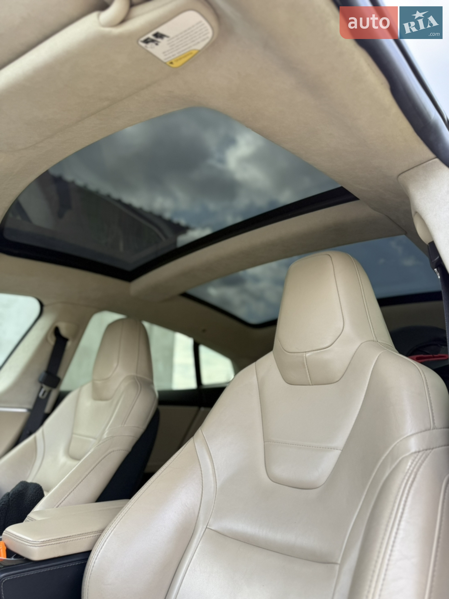 2015 Tesla Model S - мініатюра 15