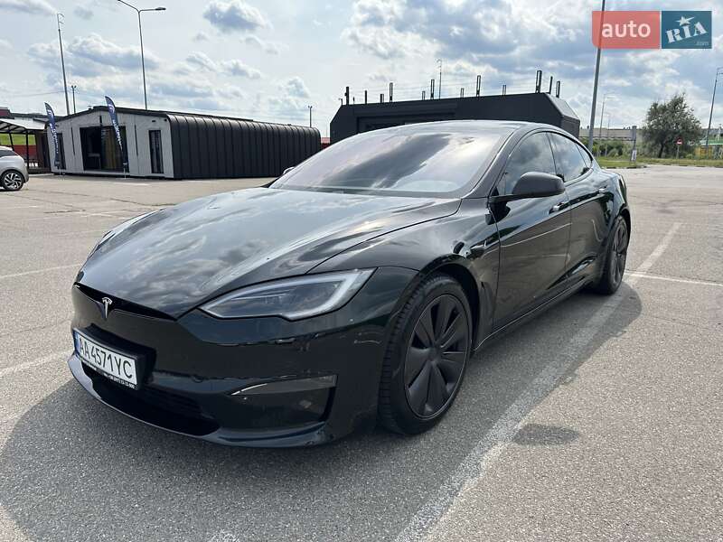 Лифтбек Tesla Model S 2021 в Киеве фото Лифтбек Tesla Model S 2021 в Киеве