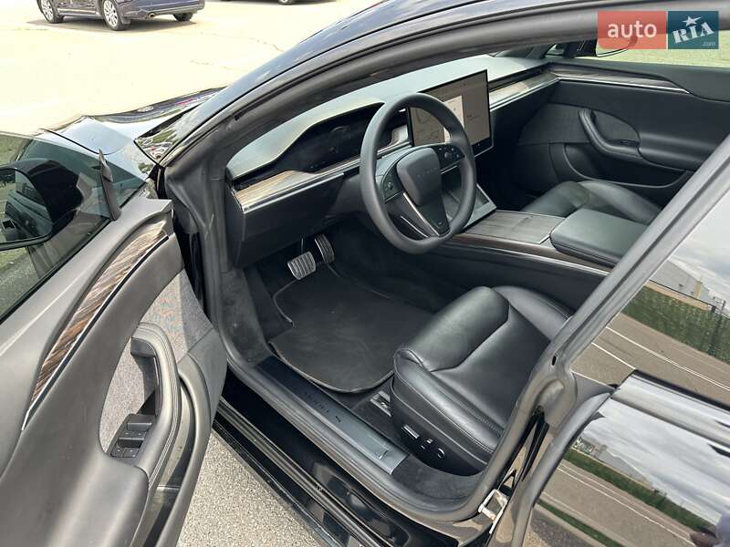 Лифтбек Tesla Model S 2021 в Киеве фото 10 Лифтбек Tesla Model S 2021 в Киеве