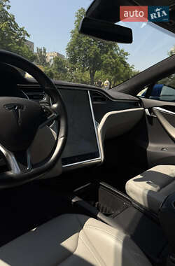 Ліфтбек Tesla Model S 2015 в 