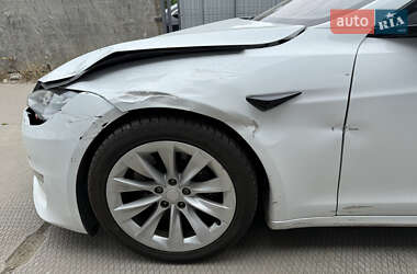 Лифтбек Tesla Model S 2021 в 