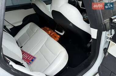 Лифтбек Tesla Model S 2021 в 