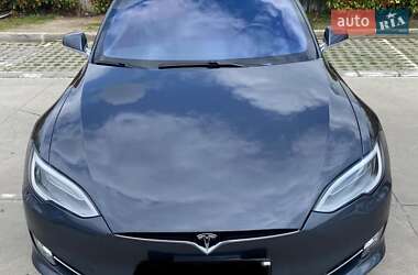 Ліфтбек Tesla Model S 2018 в 