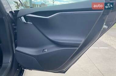 Ліфтбек Tesla Model S 2018 в 