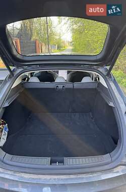 Ліфтбек Tesla Model S 2014 в 