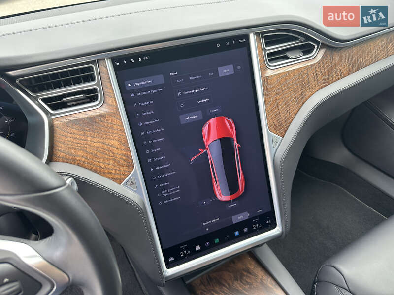 Ліфтбек Tesla Model S 2018 в Києві