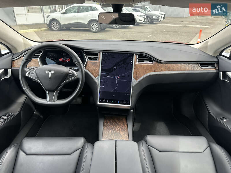 Ліфтбек Tesla Model S 2018 в Києві