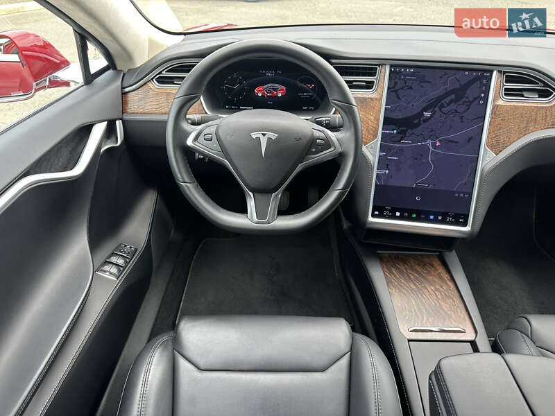 Ліфтбек Tesla Model S 2018 в Києві