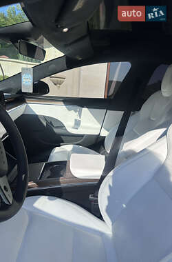 Лифтбек Tesla Model S 2022 в 