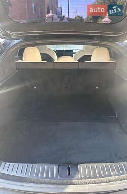 Лифтбек Tesla Model S 2022 в 