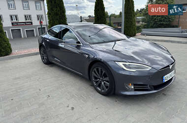 Ліфтбек Tesla Model S 2020 в 