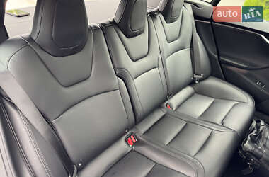 Ліфтбек Tesla Model S 2020 в 