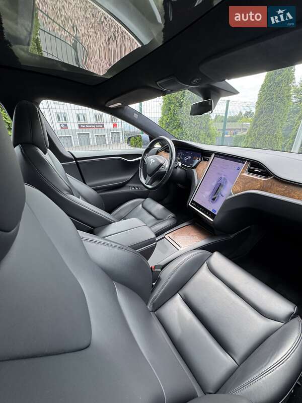 Ліфтбек Tesla Model S 2020 в Вінниці фото 32 Ліфтбек Tesla Model S 2020 в Вінниці