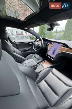 Ліфтбек Tesla Model S 2020 в 