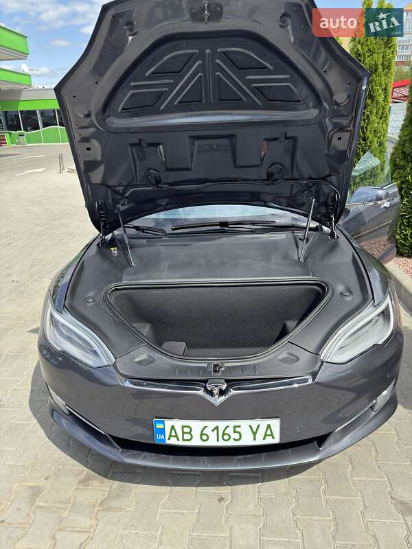 Ліфтбек Tesla Model S 2020 в Вінниці фото 37 Ліфтбек Tesla Model S 2020 в Вінниці