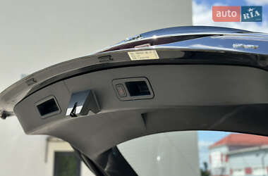 Лифтбек Tesla Model S 2013 в 