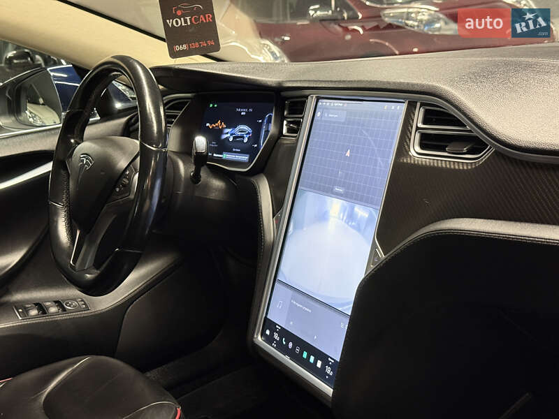 Ліфтбек Tesla Model S 2014 в Володимирі