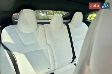Лифтбек Tesla Model S 2018 в 