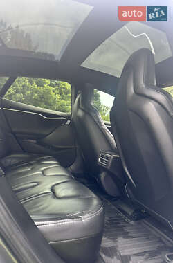 Лифтбек Tesla Model S 2016 в 