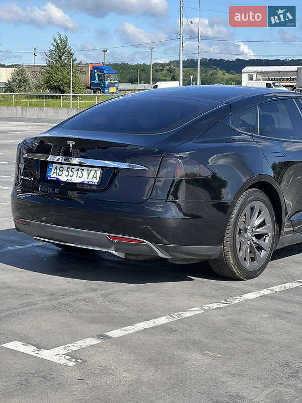 Лифтбек Tesla Model S 2013 в Киеве