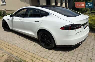 Ліфтбек Tesla Model S 2014 в 