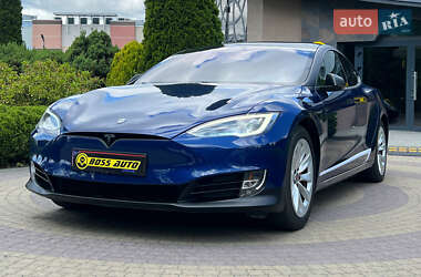 Лифтбек Tesla Model S 2019 в 