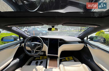 Лифтбек Tesla Model S 2019 в 