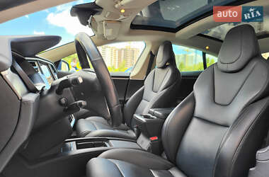 Лифтбек Tesla Model S 2018 в 
